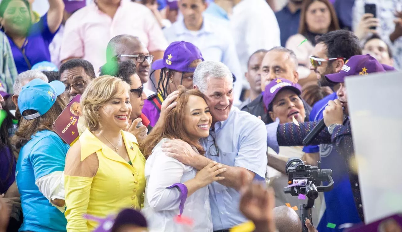 karen-ricardo-junto-a-gonzalo