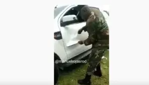 CAASD aclara video circula en redes sociales sobre militares quitando rótulos a vehículos