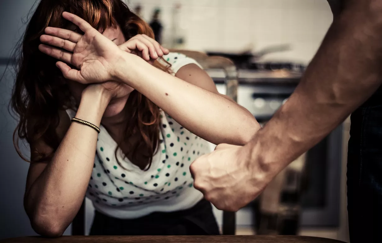 Más del 90% de las mujeres no denuncia la violencia