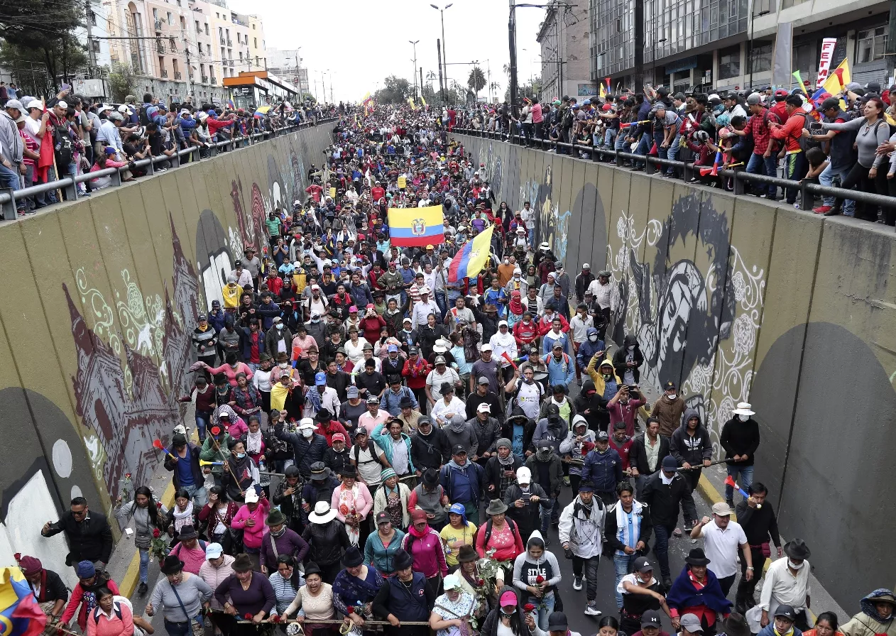 Los indígenas y sindicalistas desafían gobierno de Ecuador