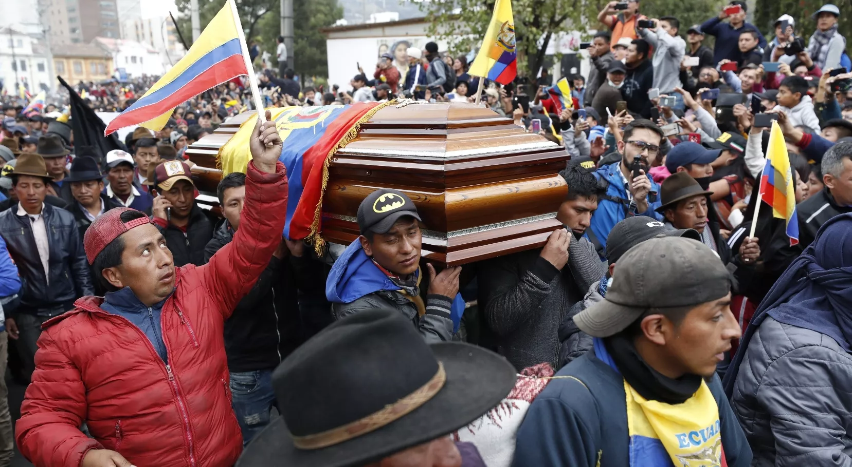 Indígenas llaman a Ejército retirar apoyo a Lenín Moreno