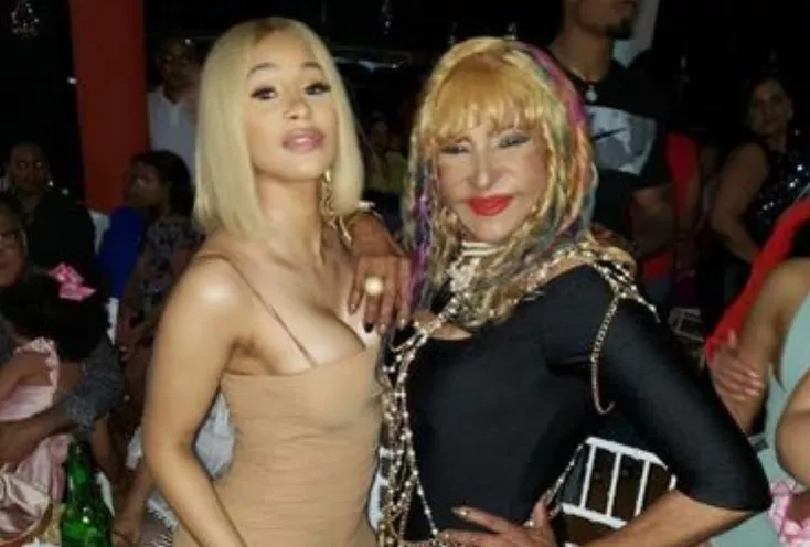 Cardi B en el Cibao para celebrar fiesta a su abuela