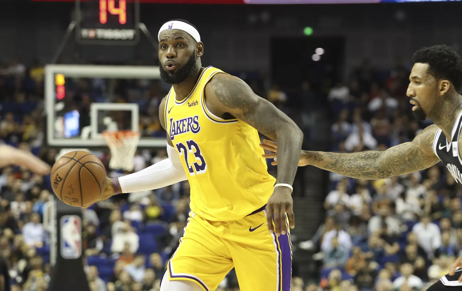 Anthony  Davis y LeBron  James inician su sociedad en los Lakers