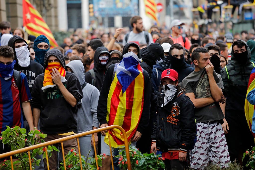 Carreteras cortadas y manifestaciones en huelga independentista de Cataluña