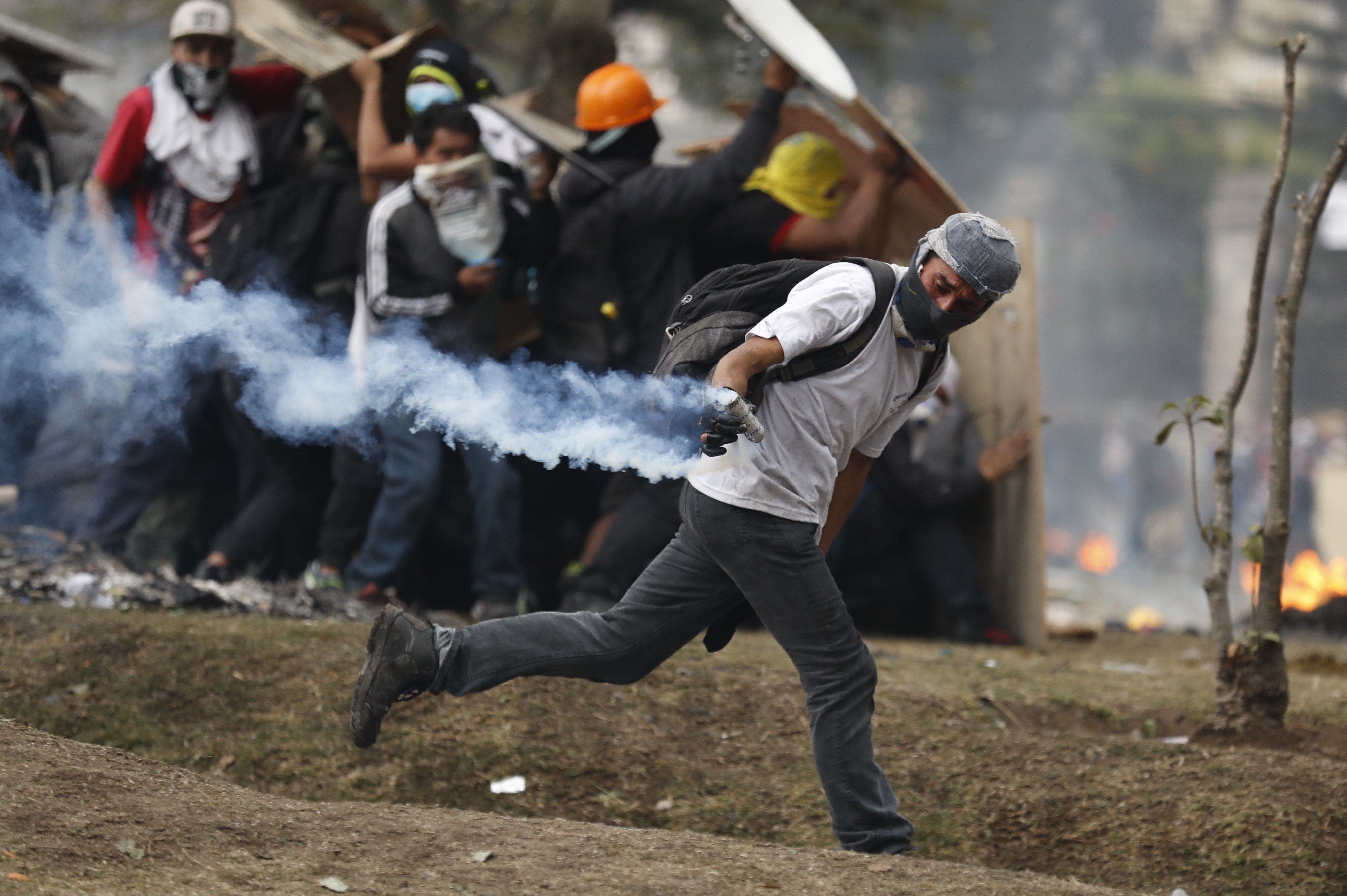 Nuevos choques se registran en la “zona cero” de Quito a espera de diálogo