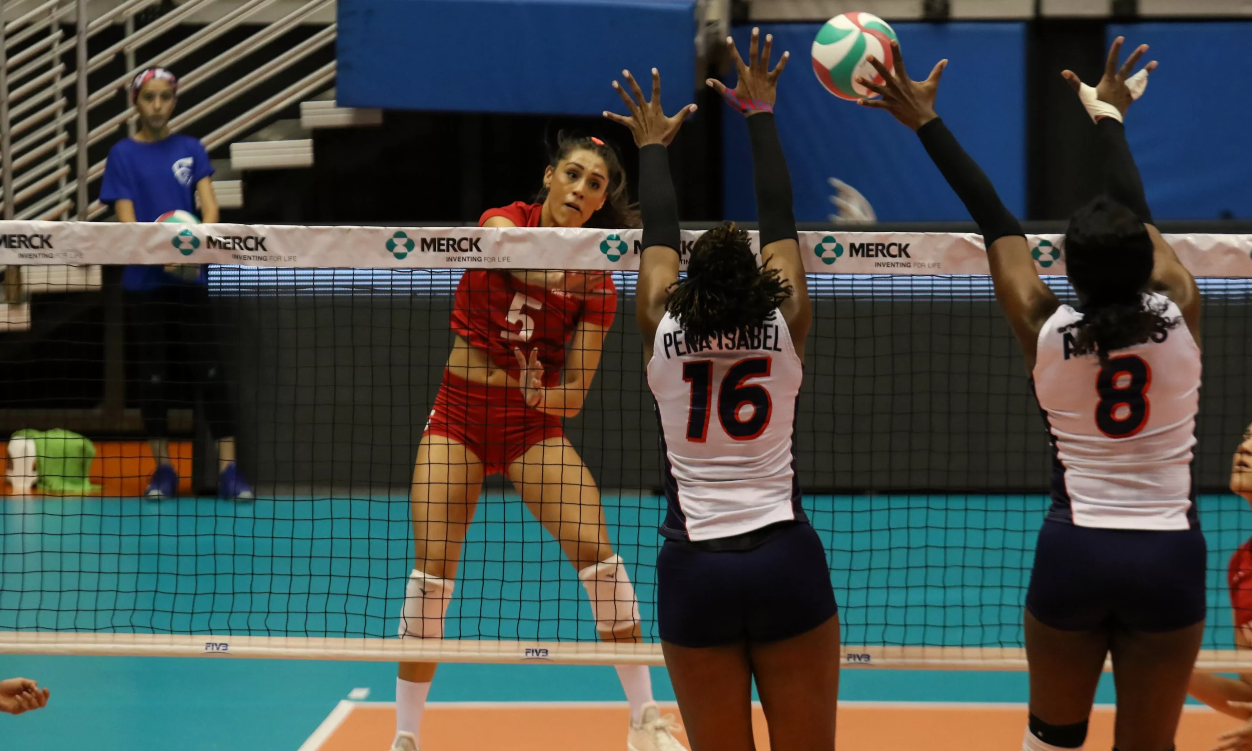 Dominicana vence 3-0 a México en inicio de torneo NORCECA