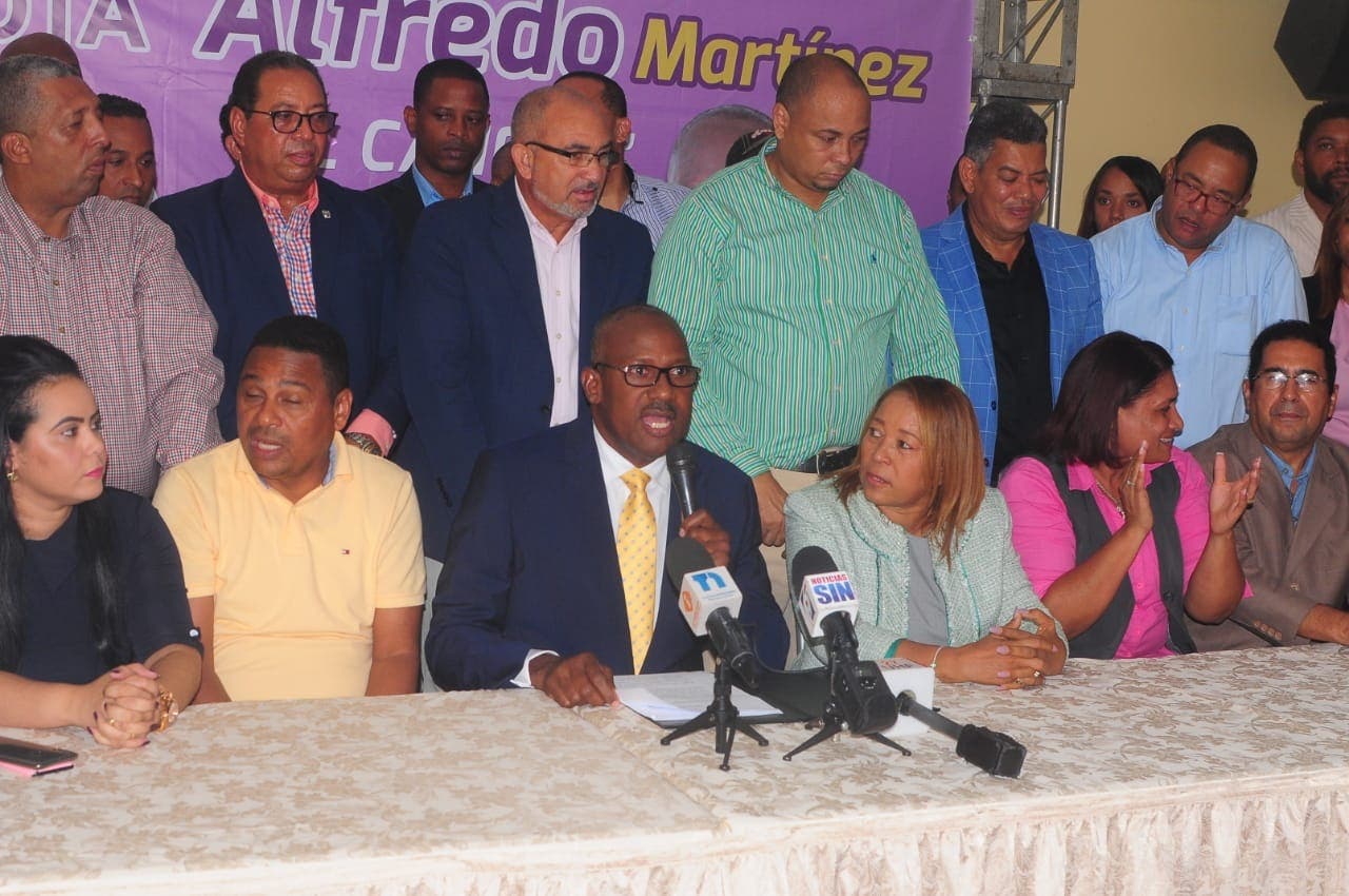 Alfredo Martínez denuncia candidato Luis Alberto ganó por compra de votos