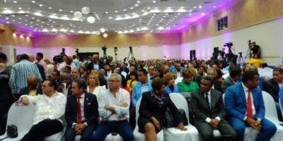 Candidatos leonelistas asisten a acto de proclamación PLD