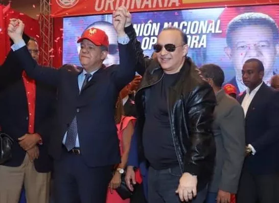 Reformistas proclaman a Leonel como su candidato presidencial