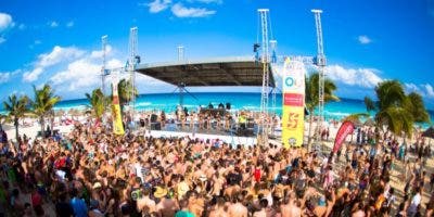Posponen indefinidamente festival en Miami Beach que incluía artistas latinos