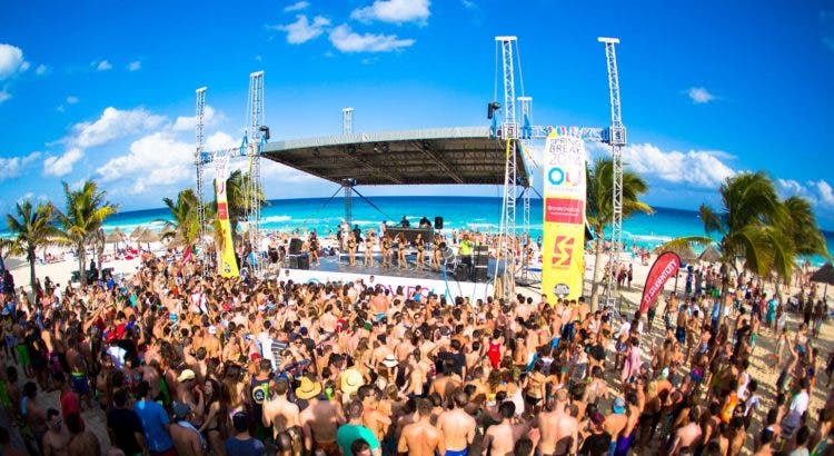 Posponen indefinidamente festival en Miami Beach que incluía artistas latinos