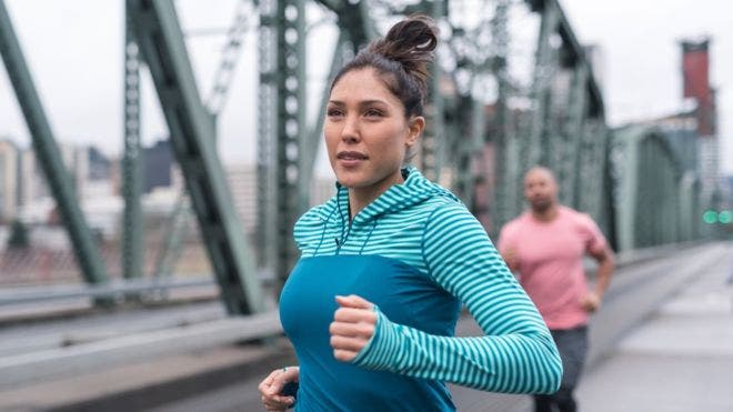 Por qué correr una vez por semana puede alargarte la vida (sin importar el tiempo o la distancia)
