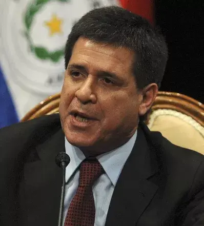 Horacio Cartes se pone a disposición de la fiscalía de Paraguay