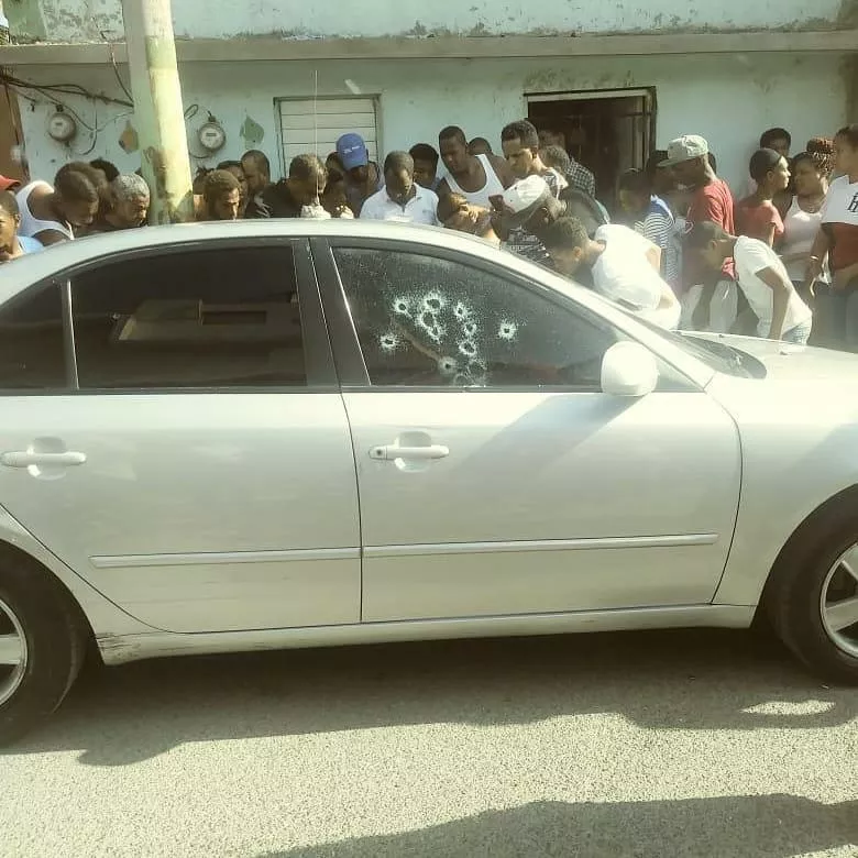 Acribillan taxista en Los Alcarrizos