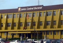 JCE da luz verde a funcionarios para hacer campaña electoral “siempre y cuando no sea en horario laboral”