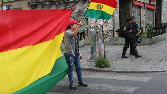 Bolivia vive un día de espera tras el ultimátum de un líder cívico a Morales