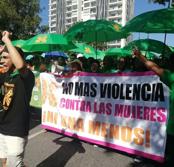 Exigen compromiso nacional para frenar violencia hacia las mujeres en Marcha de las Mariposas