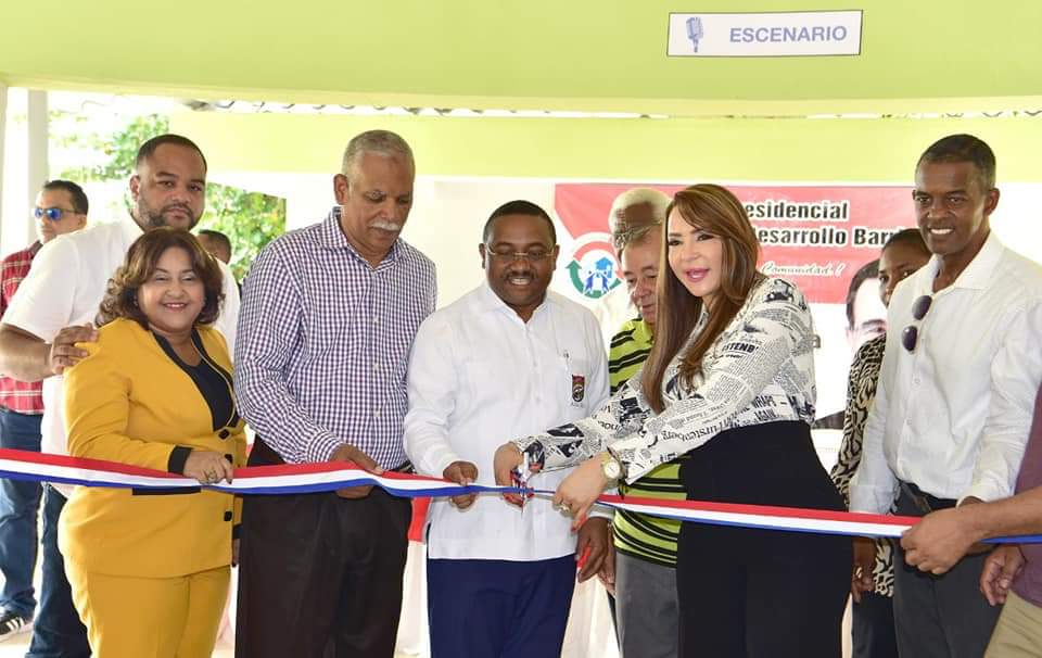 Comisión Barrial reinaugura club recreativo en Santo Domingo Norte