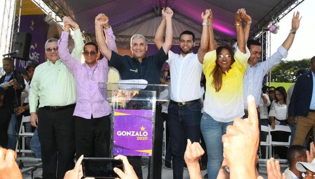 Gonzalo Castillo realiza recorrido por Espaillat en apoyo a candidatos PLD