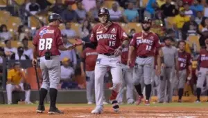 Gigantes se coloca a un paso de la final tras vencer Estrellas