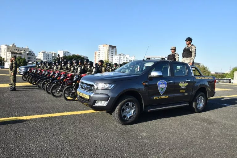 Más de tres mil policías refuerzan seguridad en las calles con motivo del Viernes Negro