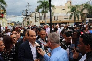 Ramfis Domínguez califica como alarmante la destrucción de las Dunas de Baní