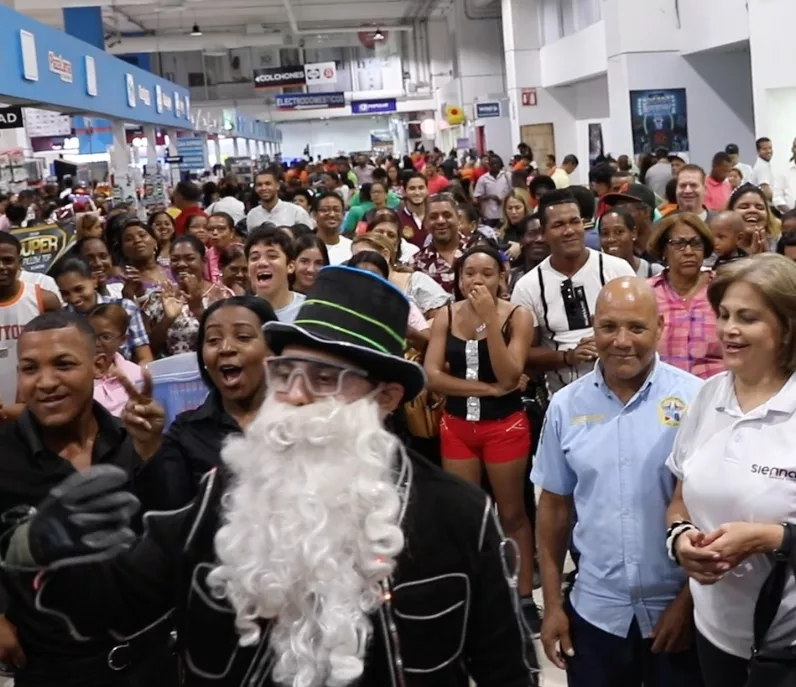 Plaza Lama califica “rotundo éxito” este “Black Friday”