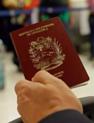 Venezolanos deberán tener visa para entrar a República Dominicana