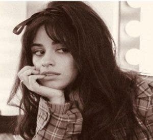 Usuarios  de redes sociales  acusan de  plagio a Camila Cabello