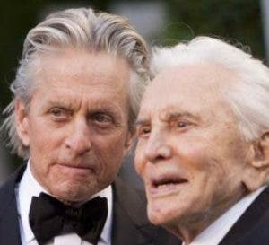 Kirk Douglas cumplió ayer sus 103 años