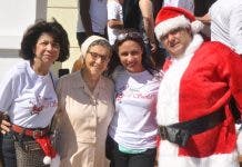 Doctor Santa visita a niños  Hospital Dr. Robert Reid Cabral