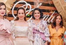 Santa Paloma realiza  desfile de modas con diseñadores