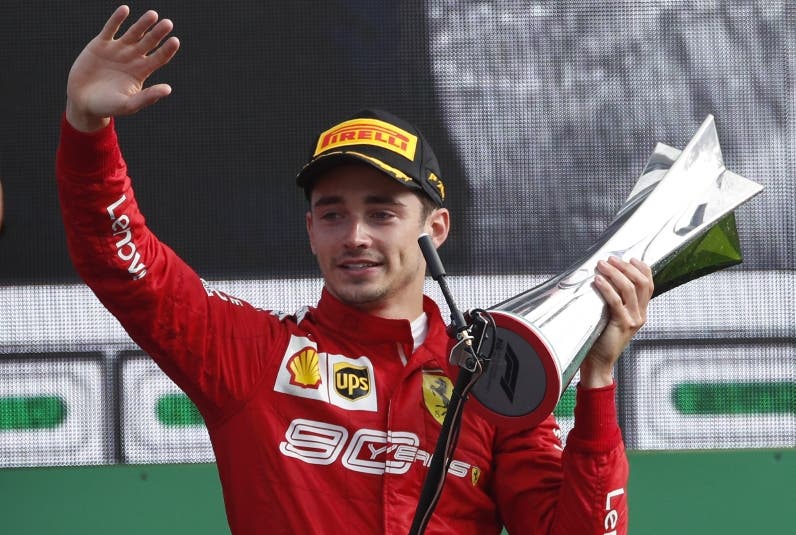Leclerc firma para seguir con Ferrari