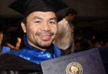 A los 40 años, Pacquiao se gradúa en Ciencias Políticas