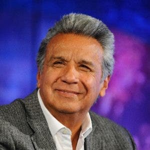 Presidente Ecuador dice que mujeres denuncian “acoso” cuando el hombre es feo