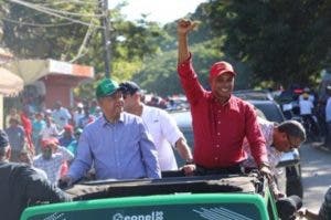 Leonel recorre el sur del país entre tachuelas y clavos