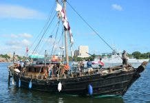 Armada dominicana recibe  replica de embarcación “Expedición Fenicia”