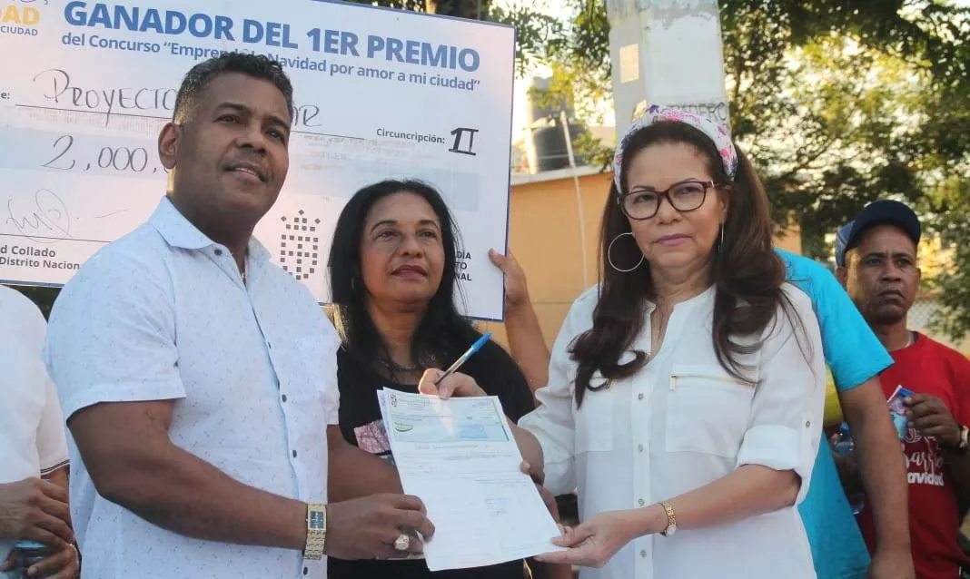 Alcalde David Collado dispone pagos por RD$14 millones a barrios ganaron concurso