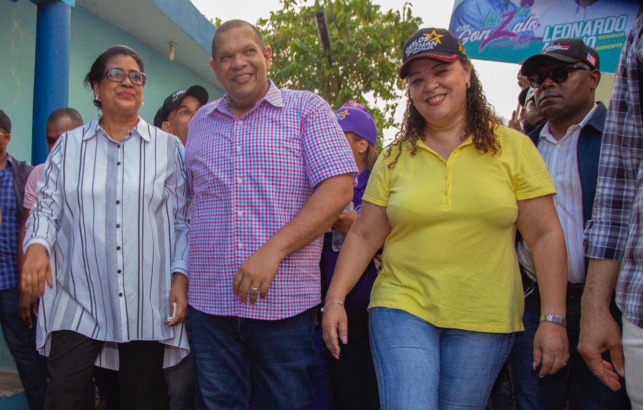 Carlos Guzmán promete impulsar el desarrollo  de Santo Domingo Norte