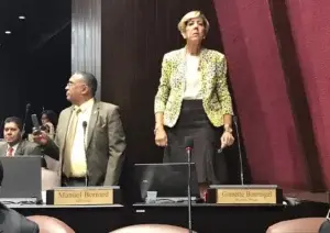 Diputadas arman caos en sesión porque no se les permitió hablar sobre Presupuesto