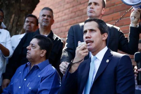 Guaidó califica de “novela” la acusación de liderar una operación terrorista