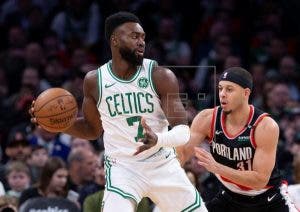 102-118. Brown y los Celtics se exhiben ante unos diezmados Raptors