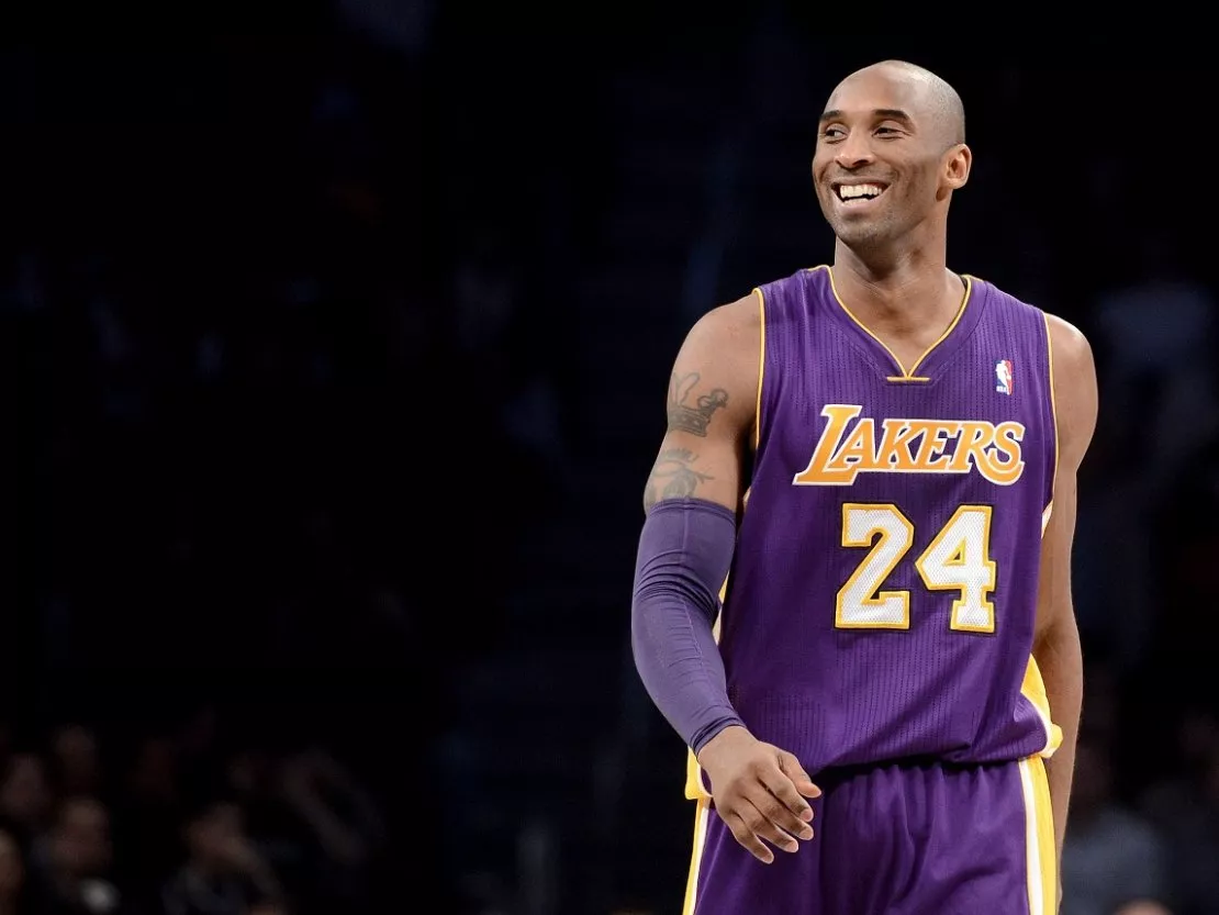 Bad Bunny rinde tributo a Kobe Bryant con la canción 