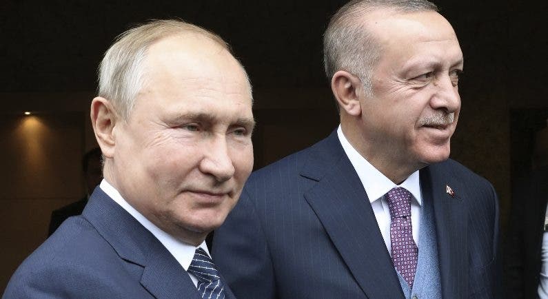 Turquía y Rusia piden cese del fuego en Libia
