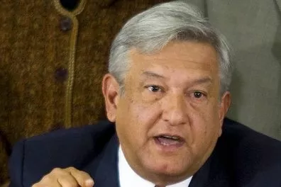 Tribunal reprende a López Obrador por promocionarse con créditos ante crisis