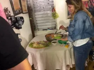 Cocinando con Hony  visita  familia en el  sector los  Platanitos  de Santo Domingo