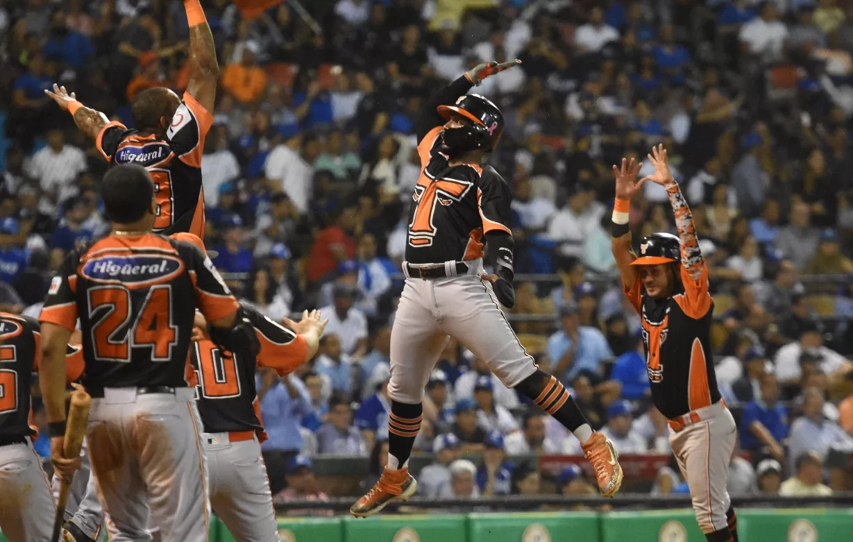 Toros  tapan sus huecos de cara a Serie del Caribe