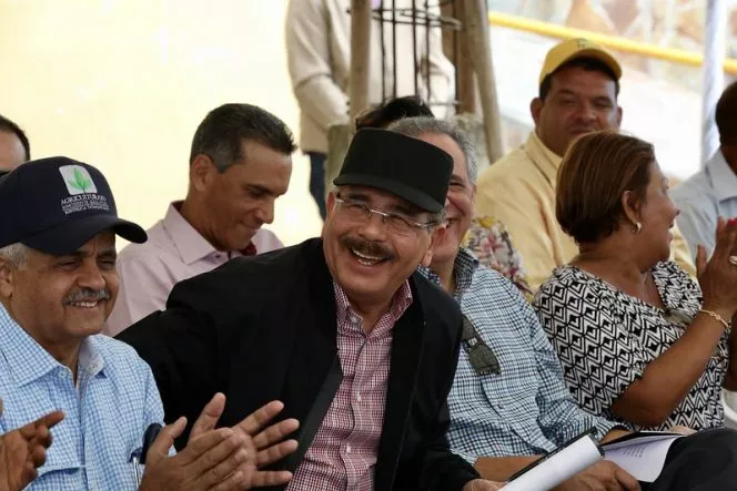 Danilo Medina realizará donaciones para modernizar pesca en La Romana