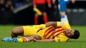 Luis Suárez estará unos cuatro meses de baja tras operación en rodilla