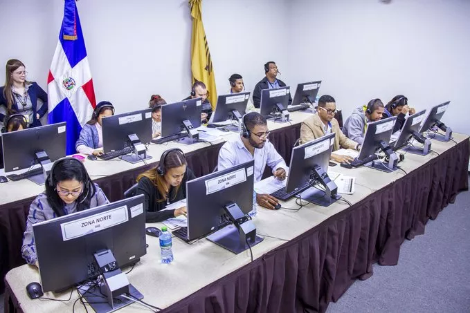 JCE informa 100% mesas instaladas exitosamente para prueba parcial del voto automatizado